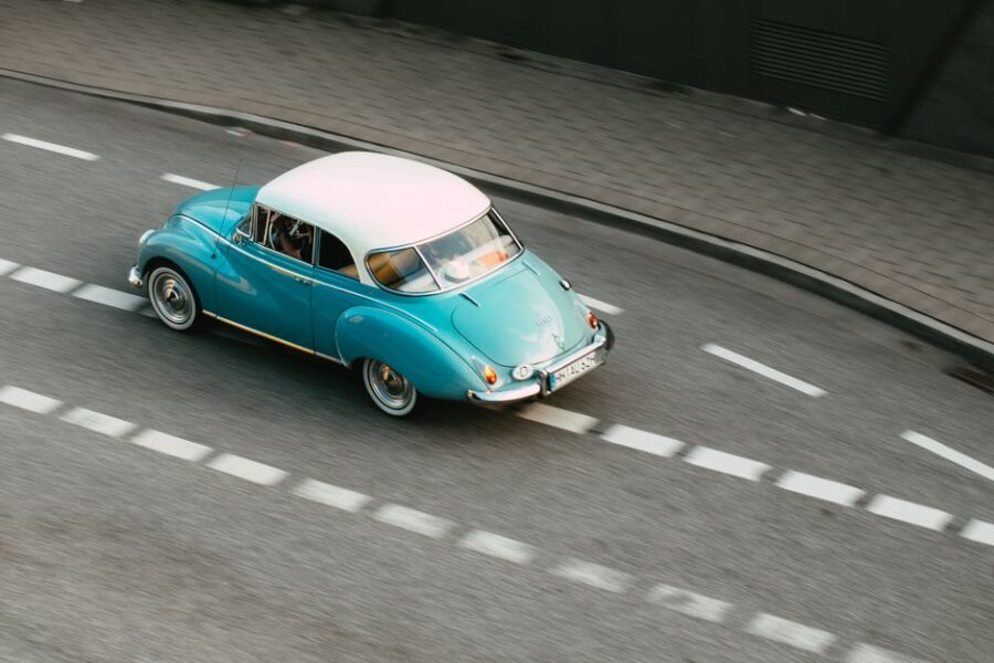 auto op de weg zonder verzekering