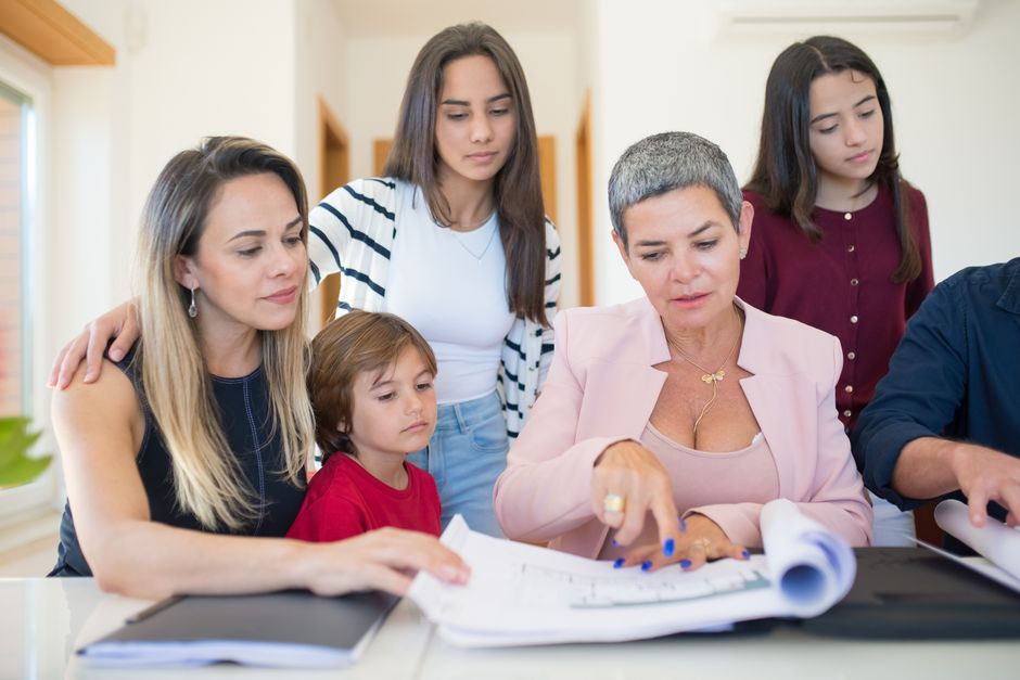 Gezin bij financiële planning